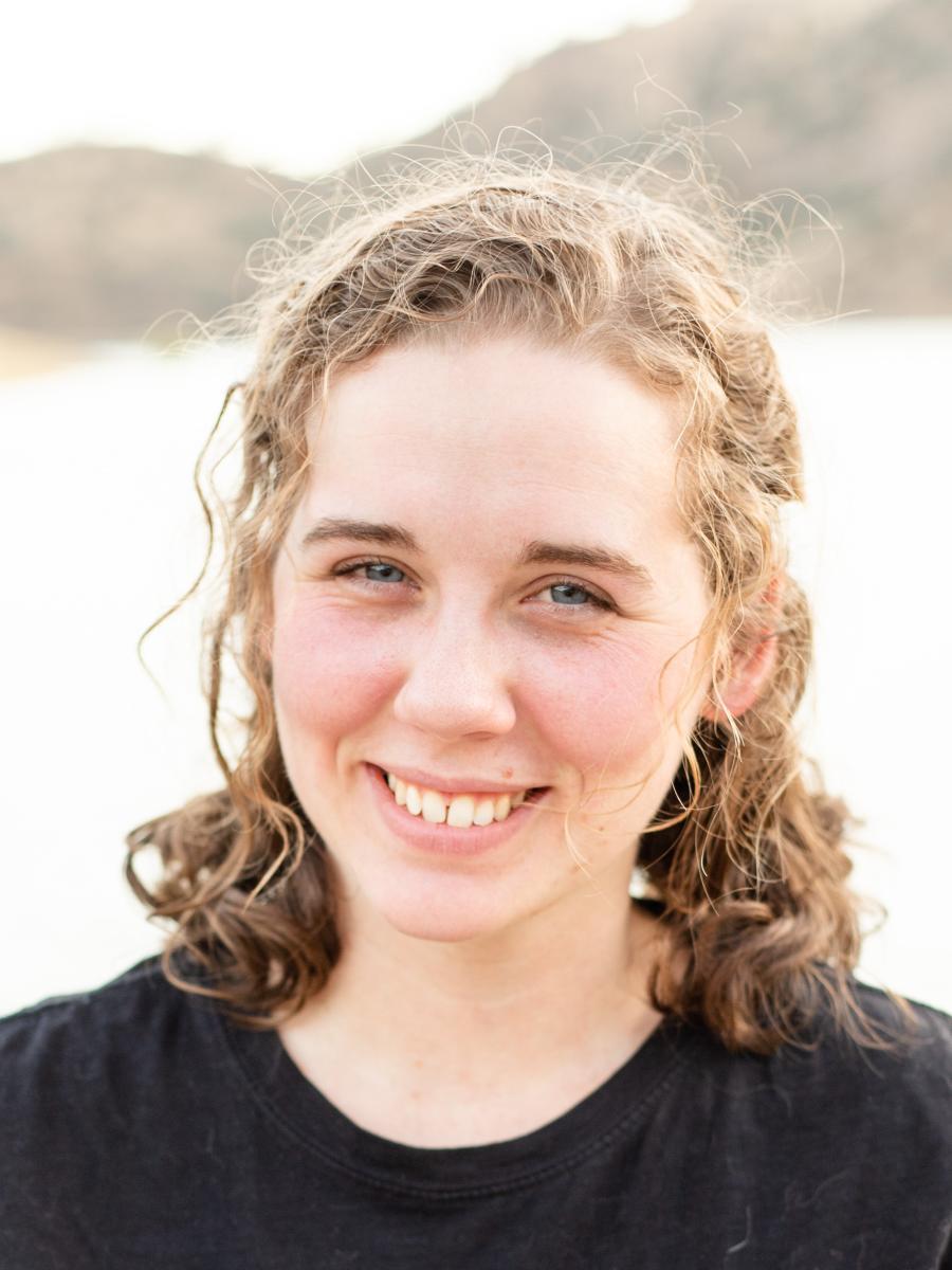 Laurel Samuelson Headshot